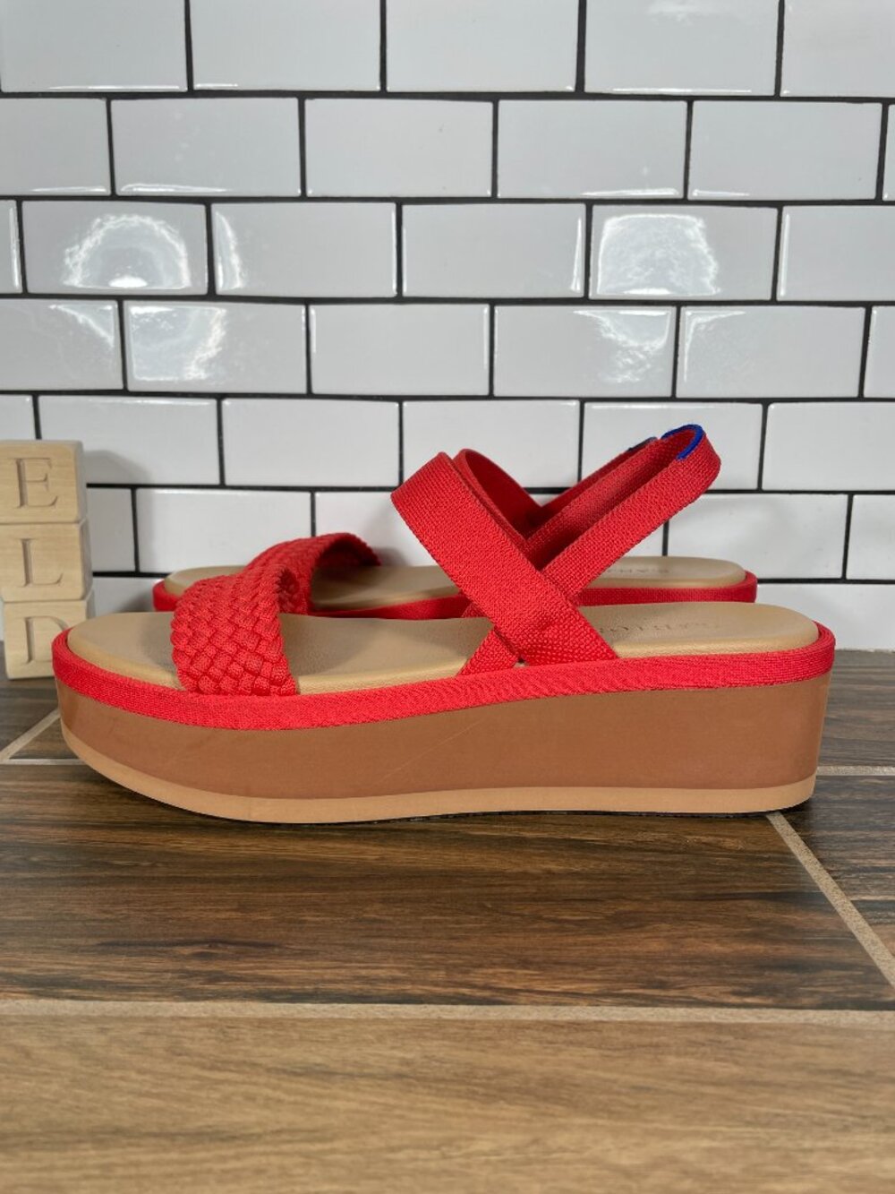 Rothys The LW Wedge Shoes Womens Size 11 Red Hot Woven Strappy Platform Sandals